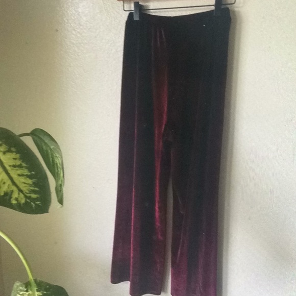 LULUS STYLE BURGANDY VELVET TIE FRONT TWO PIECE! - Picture 8 of 10